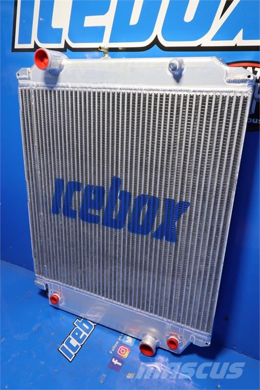 Freightliner Fed Ex , Ultimaster Stepvan, M Radiator # 601078 Радіатори