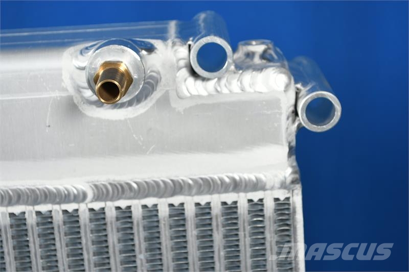 Freightliner FL50, FL60, FL70, FL80, FL90 Radiator # 601493 Radijatori