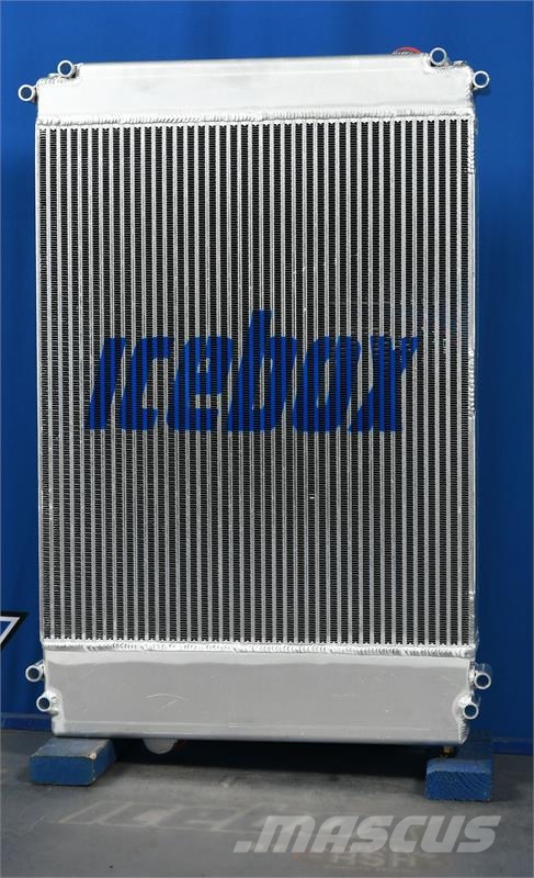 Freightliner FL50, FL60, FL70, FL80, FL90 Radiator # 601493 Radijatori