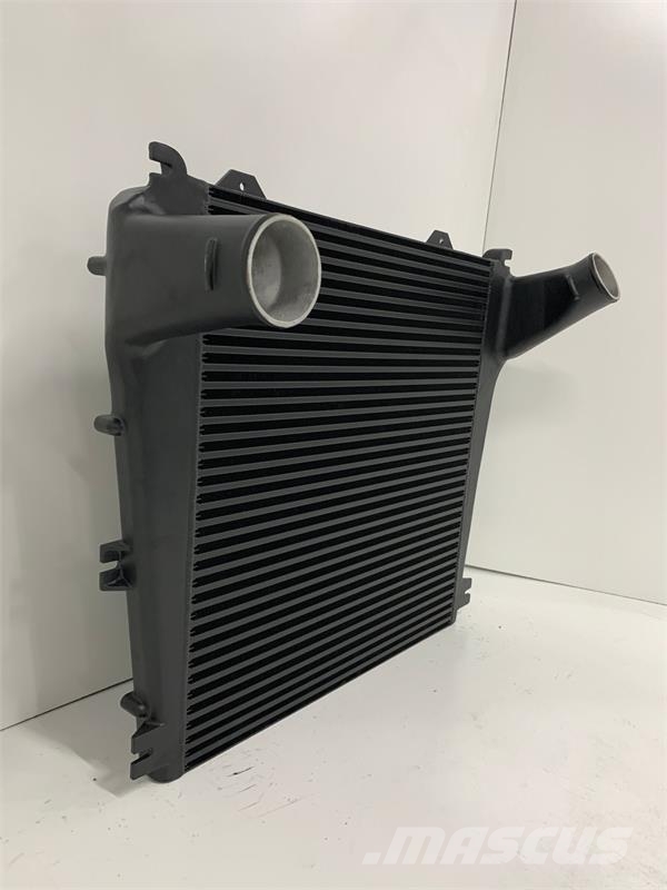 Freightliner FL60, FL70 Charge Air Cooler # 601330 Радіатори