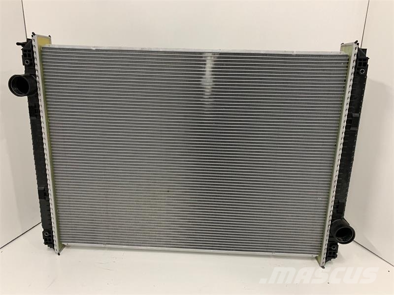 Freightliner FLD, Century Class, Buisness Radiator # 601027 Радіатори