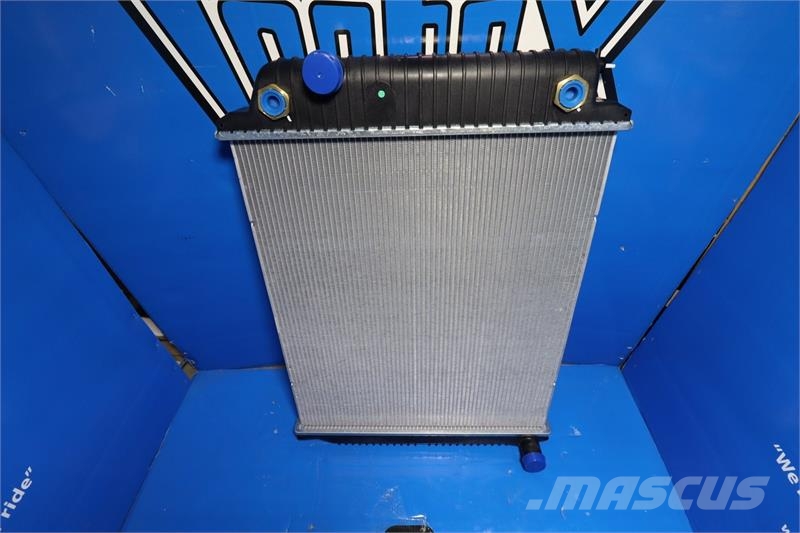 Freightliner FLT Radiator # 700022 Radiators