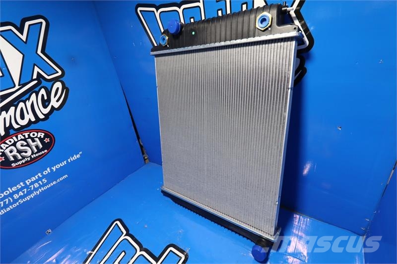Freightliner FLT Radiator # 700022 Radiators
