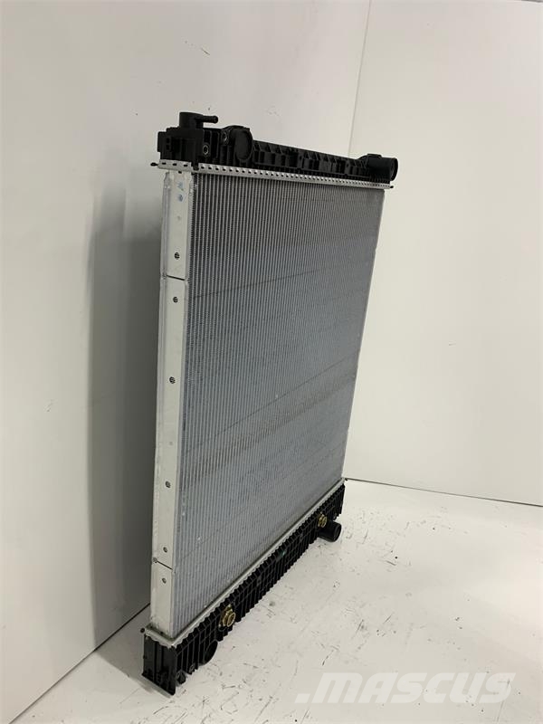 Freightliner M-2 106 Business Class/Acterr Radiator # 601116 Radiators