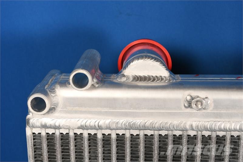 Freightliner M-2 Radiator # 601223 Радиатори