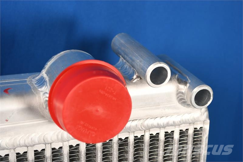 Freightliner M-2 Radiator # 601223 Радиатори