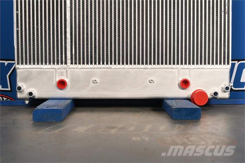 Freightliner M-2 Radiator # 601223 Радиатори