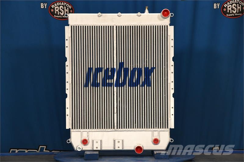 Freightliner M2, 106 Radiator # 601498 Radiaatorid