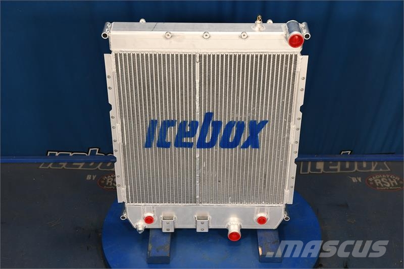 Freightliner M2, 106 Radiator # 601498 Radiaatorid