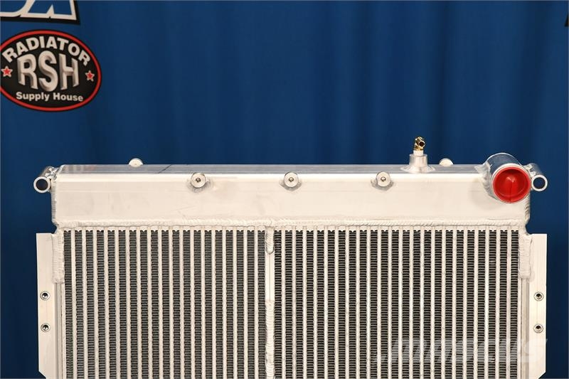 Freightliner M2, 106 Radiator # 601498 Radiaatorid