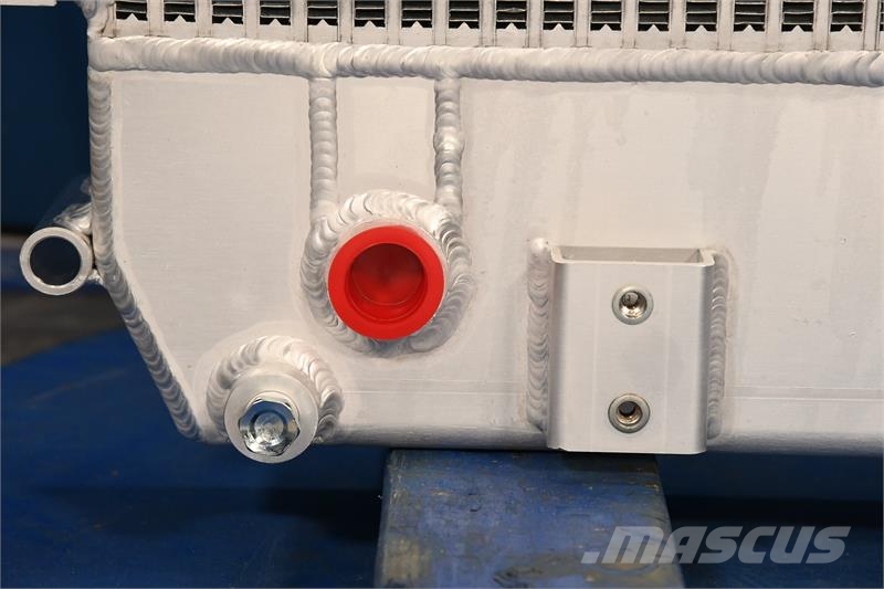 Freightliner M2, 106 Radiator # 601498 Radiaatorid