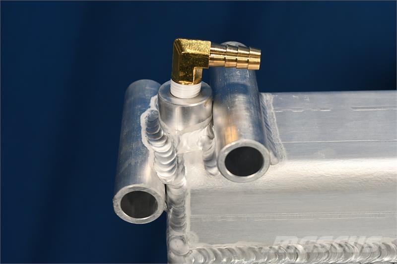 Freightliner M2, LT7500, 8500 Radiator # 601101 Radiatoren