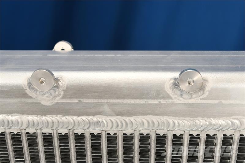 Freightliner M2, LT7500, 8500 Radiator # 601101 Radiatoren