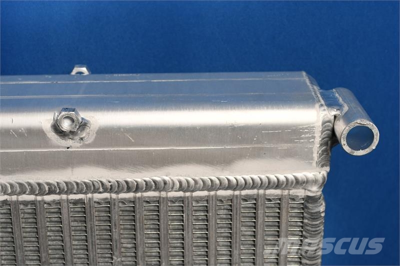Freightliner M2 Radiator # 601614 ラジエター