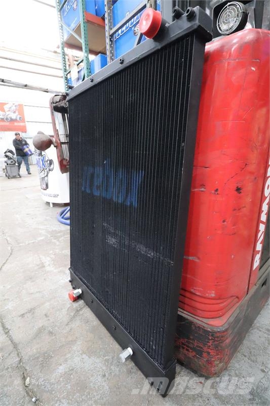 Freightliner M2 Radiator # 601151 Radiadores