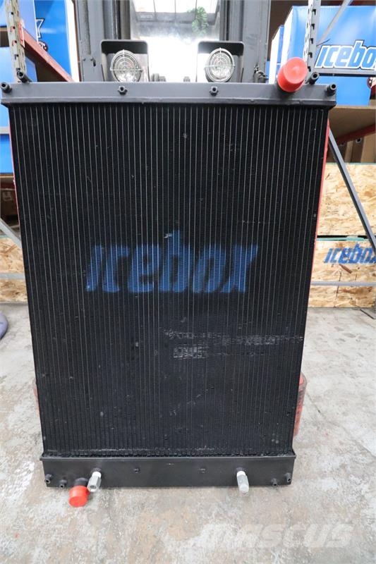 Freightliner M2 Radiator # 601151 Radiadores