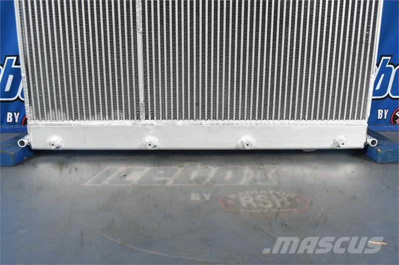 Freightliner Radiator # 601221 Радіатори