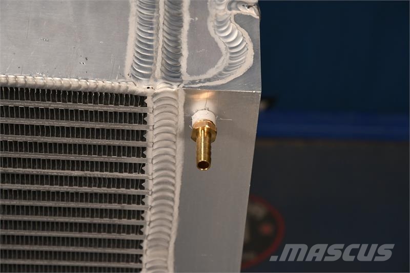 Freightliner Radiator # 701863 Радіатори