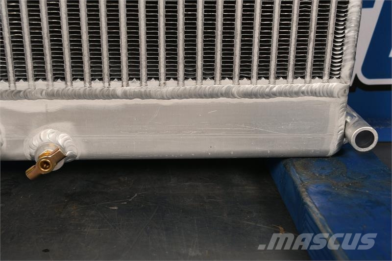 Freightliner Radiator # 601184 Radiadores