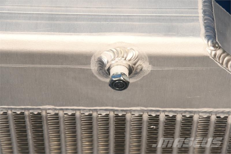 Freightliner Radiator # 740025 Радиатори