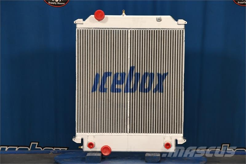 Freightliner Radiator # 740025 Радиатори
