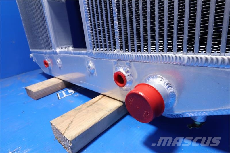 Freightliner Radiator # 601993 Radijatori