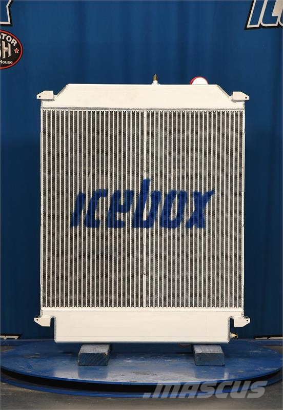 Freightliner Radiator # 740025 Радиатори