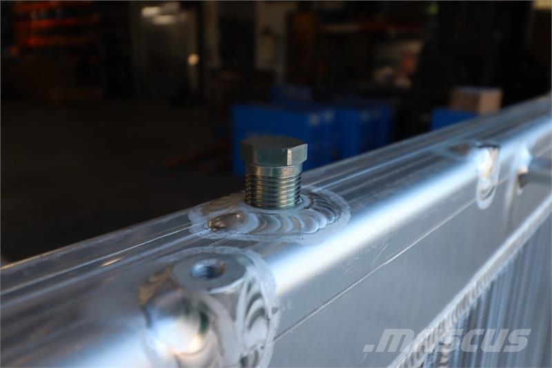 Freightliner Radiator # 601501 Radijatori