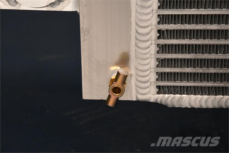 Freightliner Radiator # 701863 Радіатори