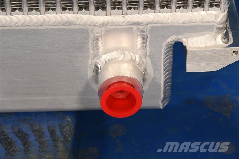 Freightliner Radiator # 740025 Радиатори