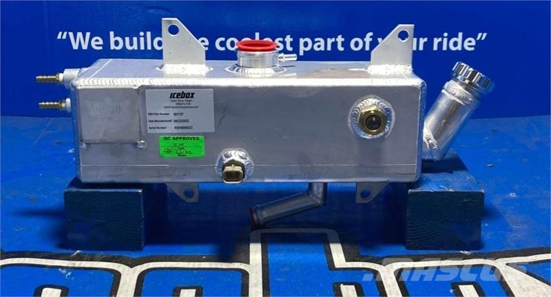 Freightliner Reservoir Tank # 601157 Radijatori