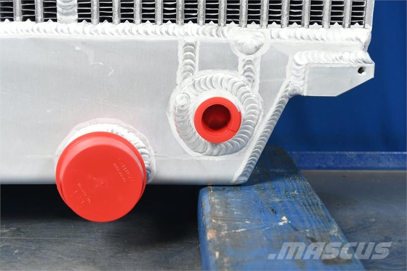 Freightliner / Spartan Radiator # 601619 Radijatori