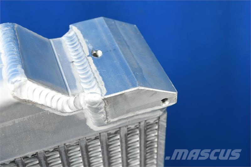Freightliner / Spartan Radiator # 601619 Radijatori