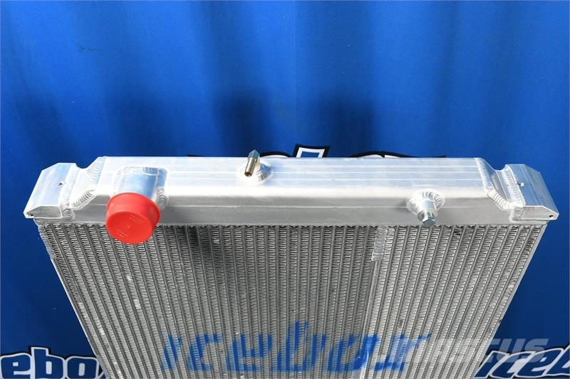Freightliner / Spartan Radiator # 601619 Radijatori
