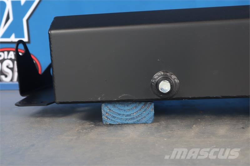 Freightliner T462 Surge Tank # 601483 Radijatori
