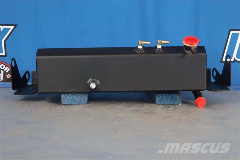 Freightliner T462 Surge Tank # 601483 Radijatori
