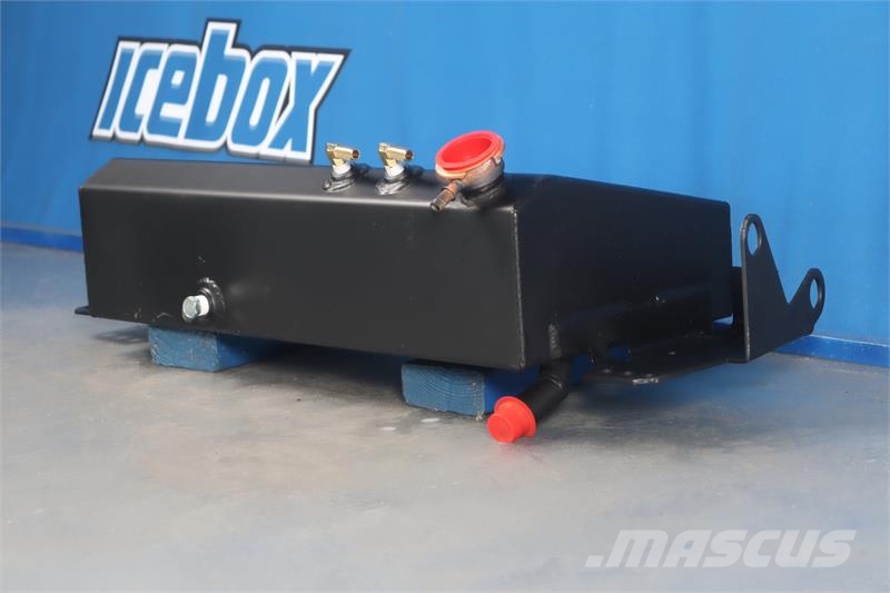 Freightliner T462 Surge Tank # 601483 Radijatori