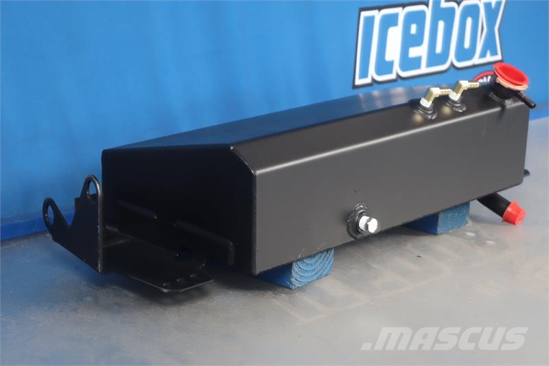 Freightliner T462 Surge Tank # 601483 Radijatori