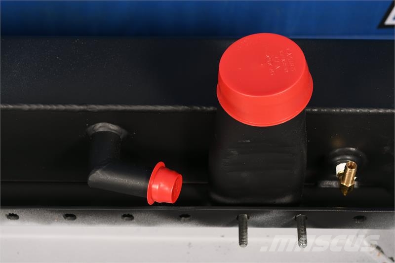 Freightliner Top Tank # 601465 Радиатори