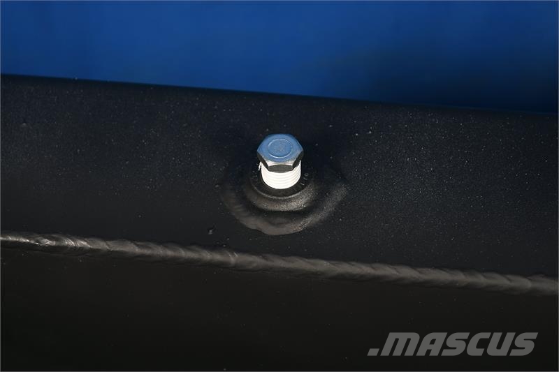 Freightliner Top Tank # 601465 Радиатори