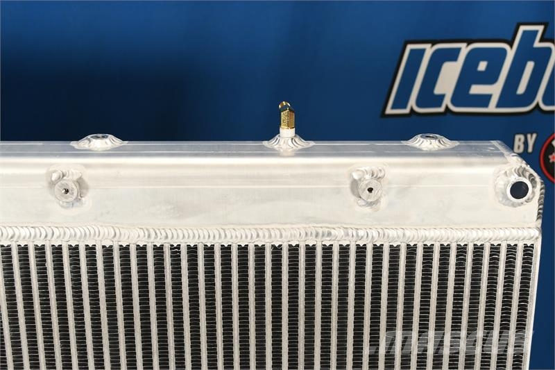 Freightliner W10 Coronado Radiator # 601404 Radijatori