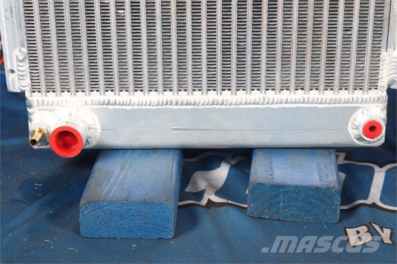  Hatfield Grain Cart Radiator # 820266 Radijatori
