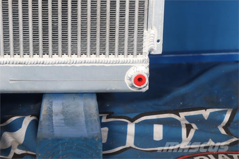  Hatfield Grain Cart Radiator # 820266 Radijatori