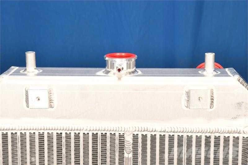 Hitachi 180 Radiator # 871138 Radiadores