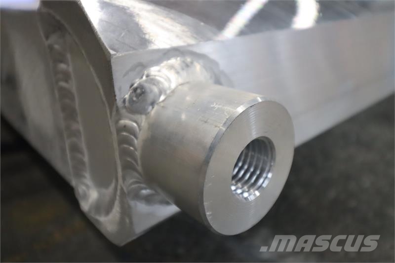 Hitachi Oil Cooler # 870018 Radiadores