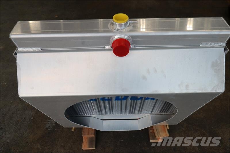 Hyster H520 Radiator # 940205 مشعات