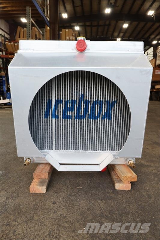 Hyster H520 Radiator # 940205 مشعات