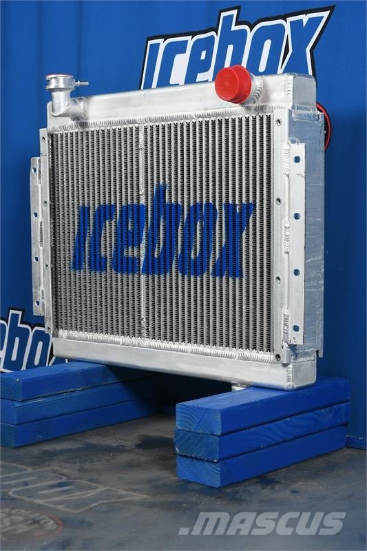 Hyster Radiator # 940047 Радиатори