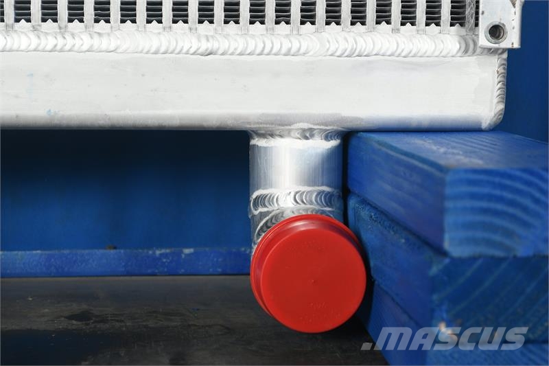 Hyster Radiator # 940047 Радиатори