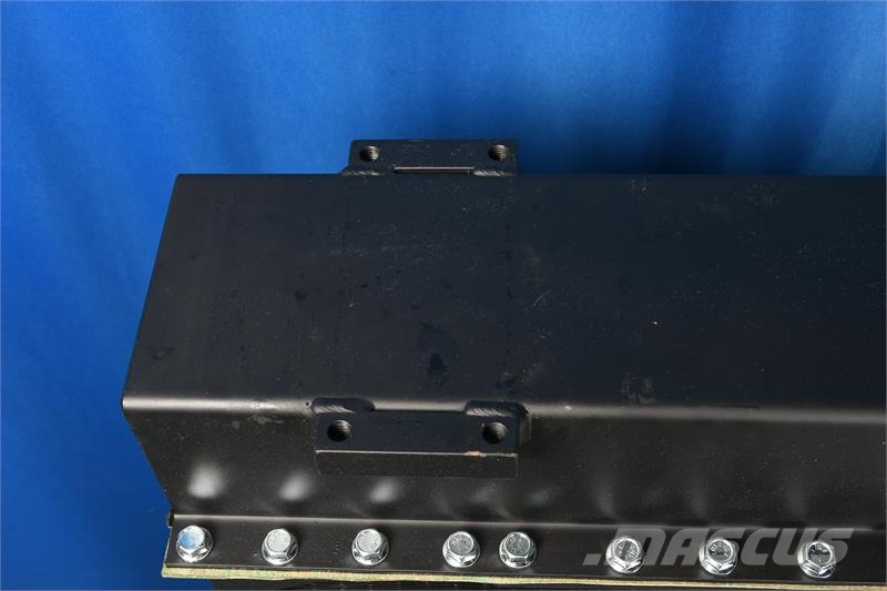 Hyundai 740-3 Radiator # 890188 Радиатори